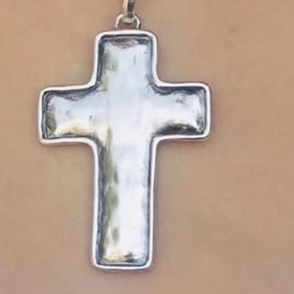 Grace & Heart Grounded Cross Pendant Necklace - Picture 3 of 6